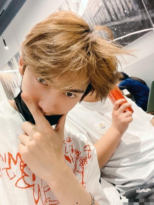 夏天爆火男星爆料视频,夏天热门视频背后的惊人真相